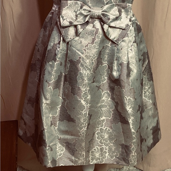 Tadashi Fit & Flare Cocktail Dress - Picture 3 of 11